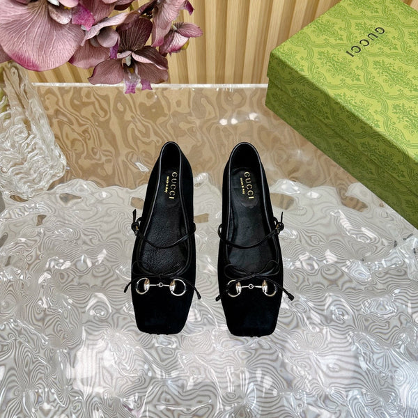 BALLERINA IN CAMOSCIO NERO