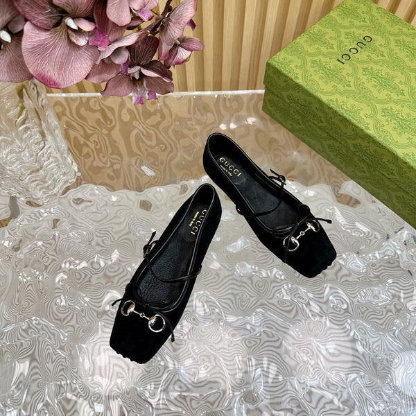 BALLERINA IN CAMOSCIO NERO