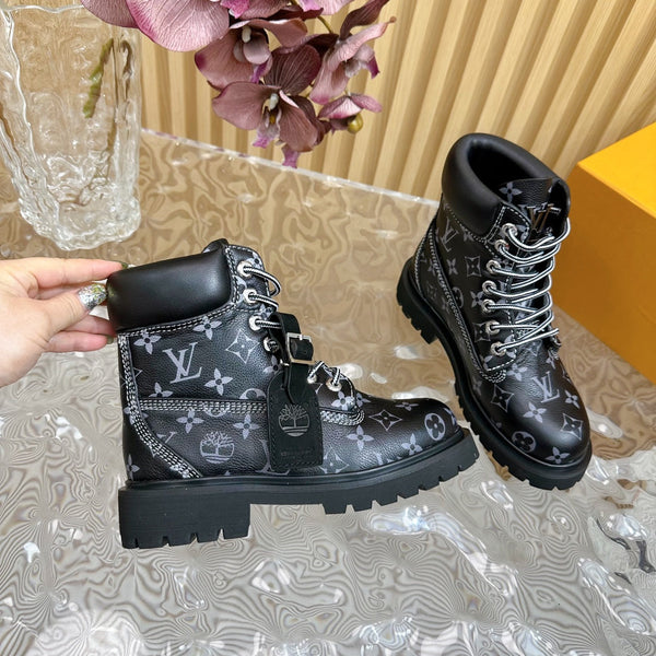 Stivaletto alla caviglia di alta qualità LV x Timberland 6-In in pelle di vitello monogrammata nera