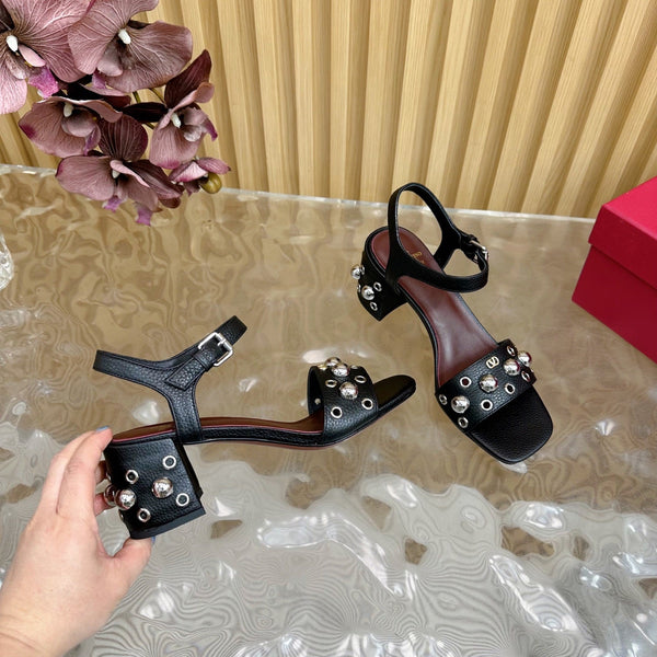 VT 25 Rivet Steel Beads Slingback Black Lambskin 325205