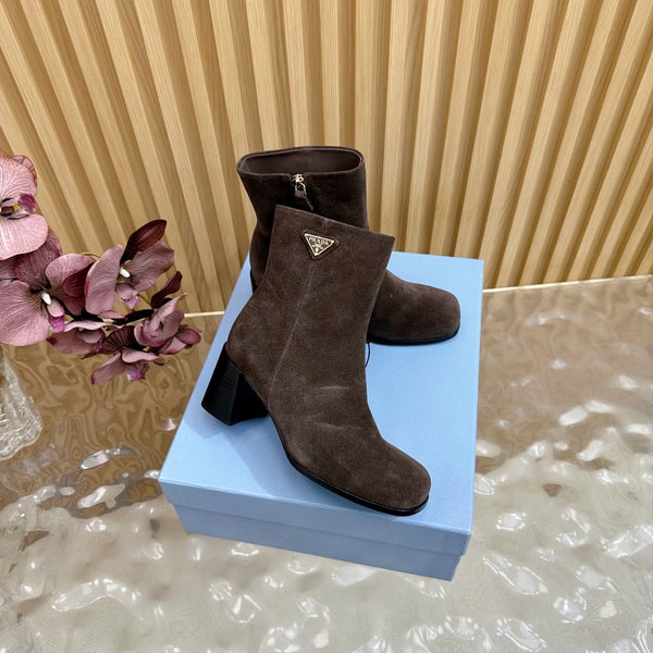 Prada 25 Boot Brown Black Suede 498222
