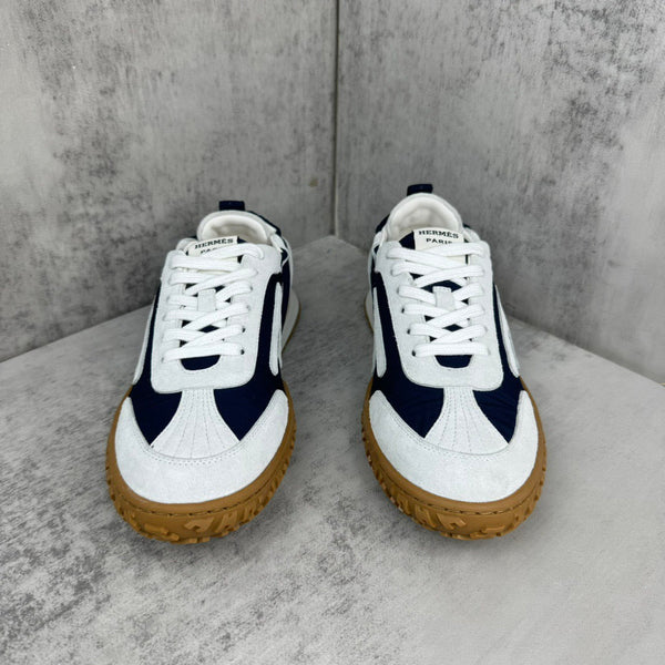Sneaker Jet da uomo HM in pelle scamosciata bianca e blu 656858