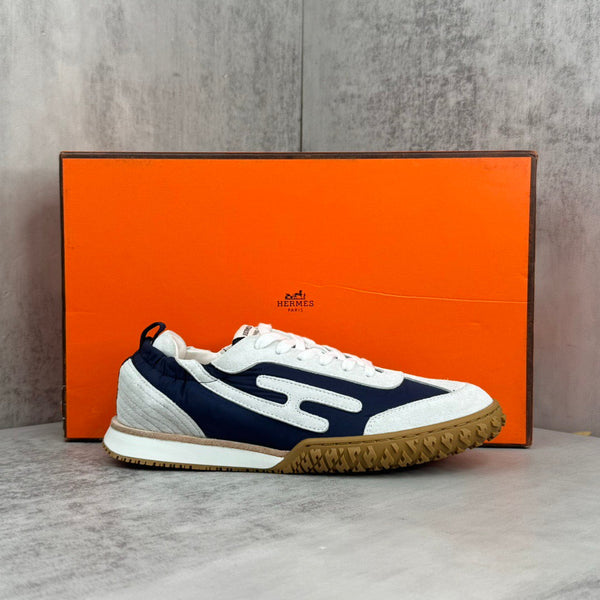 Sneaker Jet da uomo HM in pelle scamosciata bianca e blu 656858