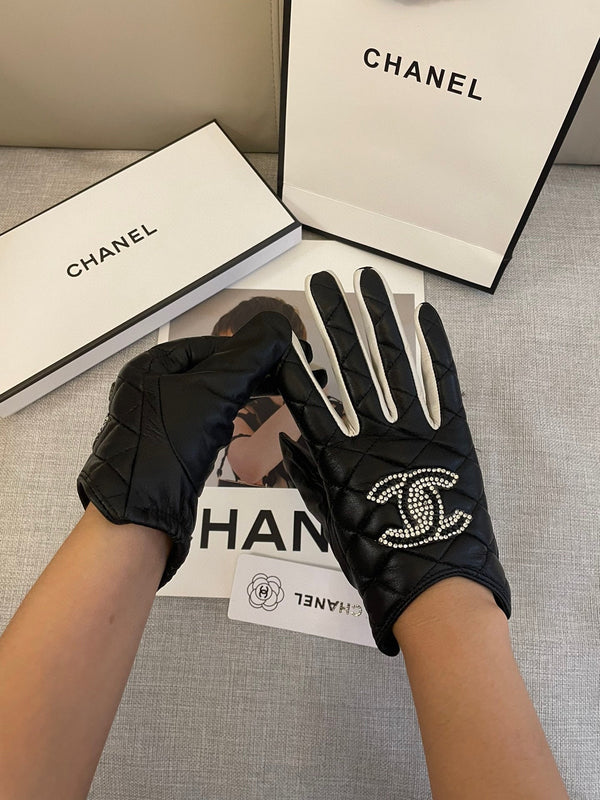 CC GLOVES IN BLACK MIX WHITE SHEEPSKIN 463850