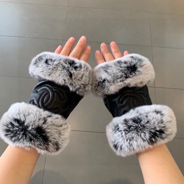 SHORt-STYLE GLOVES IN BLACK SHEEPSKIN AND RABBIT FUR 463852