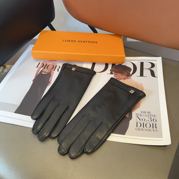 LV GLOVES IN BLACK LAMBSKIN 466818