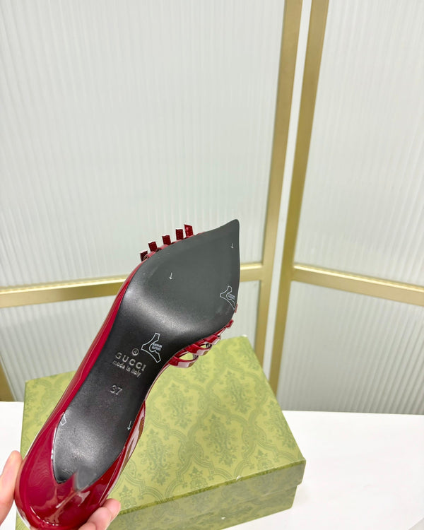 DÉCOLLETÉ ALTO 6 CM IN PELLE DI VITELLO ROSSO CREMISANO