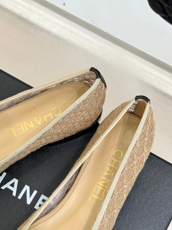 Chanel 25 Ballet Flat Beige Black Woven Lambskin 473056