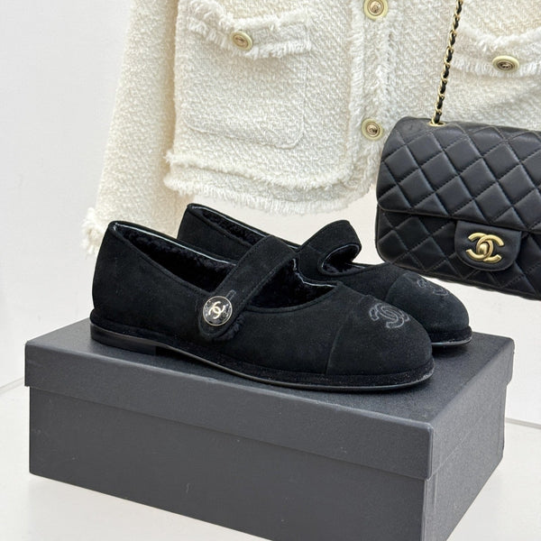 CC 25A Mary Janes Black Suede And Lambswool 404666