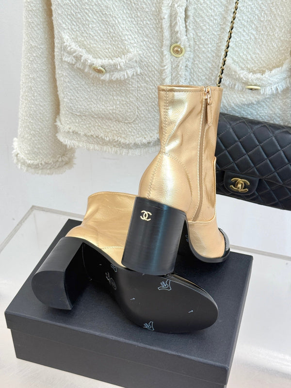 CC Classic Short Boots Block Heel 90mm Gold Metalic Calfskin 465388