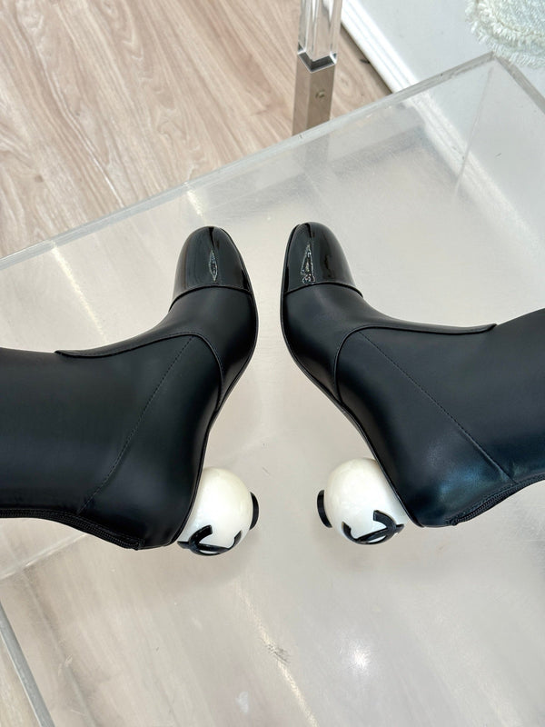 Chanel 25 Double C Giant Pearl Heel Long Boot Black White Sheepskin 465413