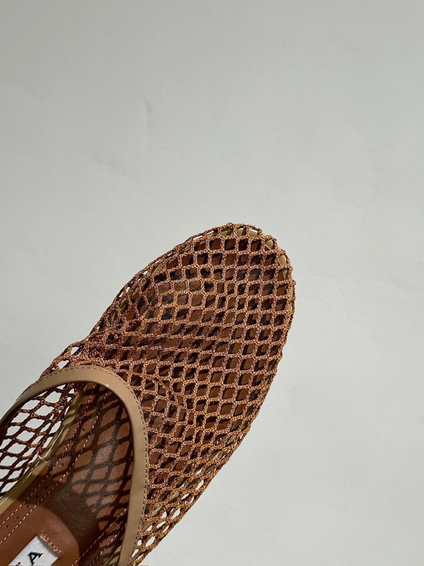 MULES ALAIA FLAT IN RETE MARRONE RAME