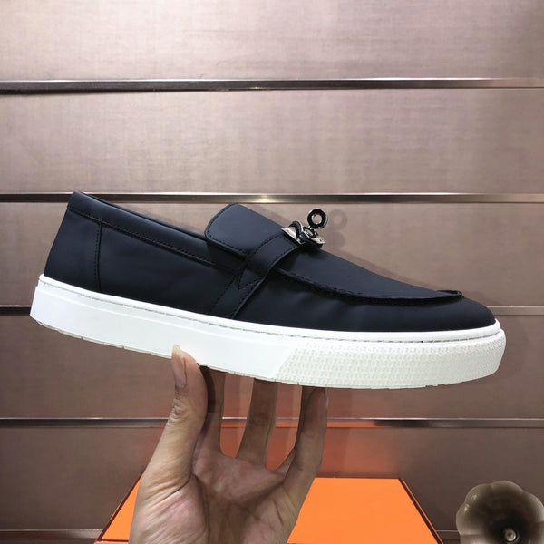Mocassini slip-on da uomo HM Game in pelle di vacchetta nera 473158