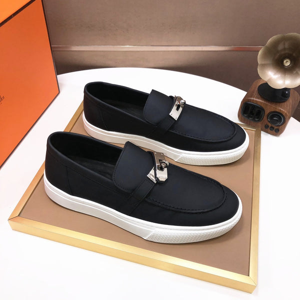 Mocassini slip-on da uomo HM Game in pelle di vacchetta nera 473158