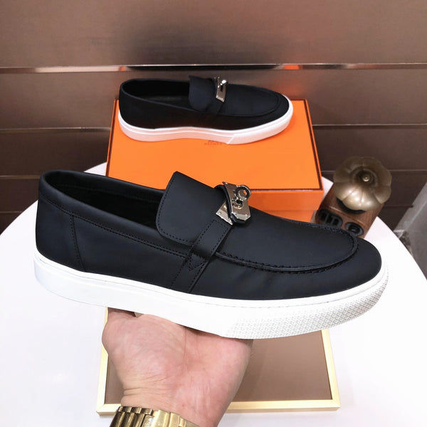 Mocassini slip-on da uomo HM Game in pelle di vacchetta nera 473158