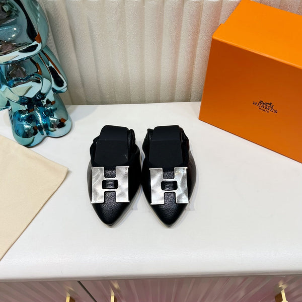 H-BUCKLE BALLLET FLAT BLACK CALFSKIN