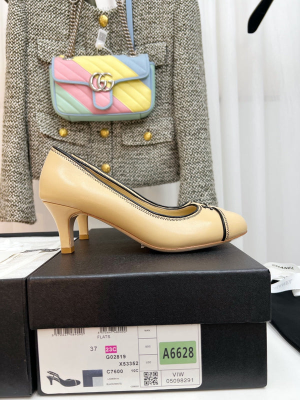 CC Slingback With Black Contrast Stitching Beige Lambskin 476708