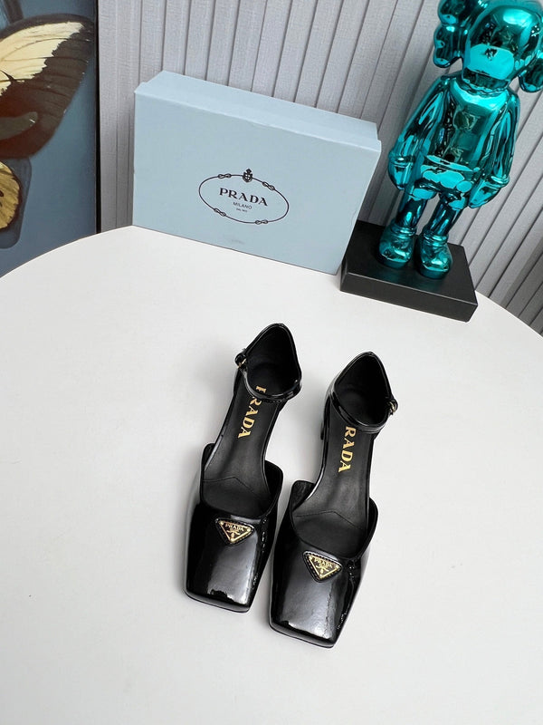 Prad 26s Ankle Strap Pumps 40mm In Black Patent Calfskin Triangle Logo