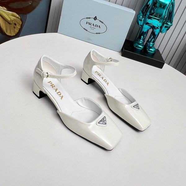 Prad 26s Ankle Strap Pumps 40mm In White Patent Calfskin Triangle Logo