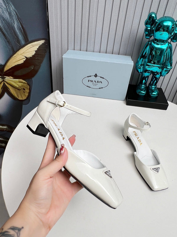 Prad 26s Ankle Strap Pumps 40mm In White Patent Calfskin Triangle Logo