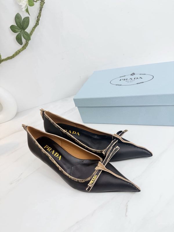 PRA 26SS Escarpins 55 Noir Beige Cuir de vachette 592405