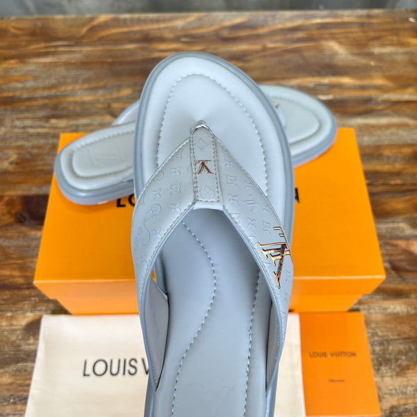 LV THONG SLIPPER IN GREY MONOGRAM CALFSKIN