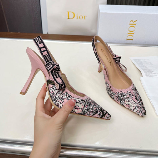 CD 26s J'Adior Slingback Pumps Pink Multicolor Embroidered Canvas 153614