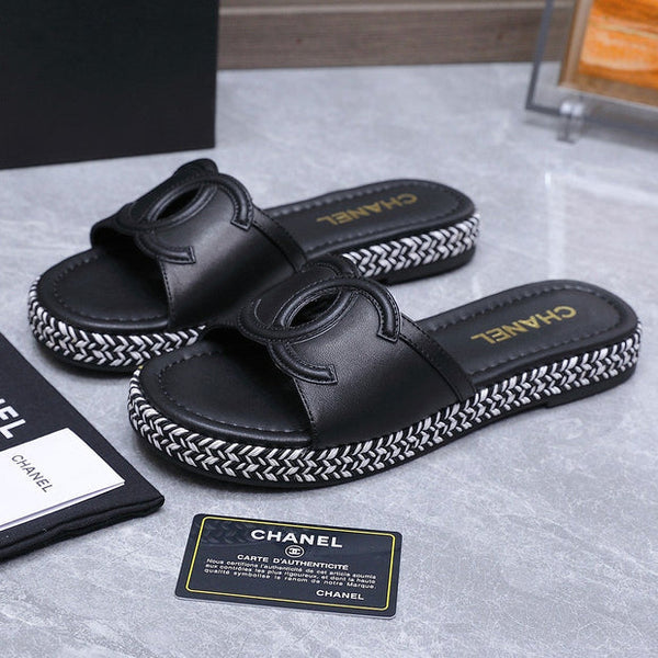 CC 2026 Slippers Black Sheepskin 758402