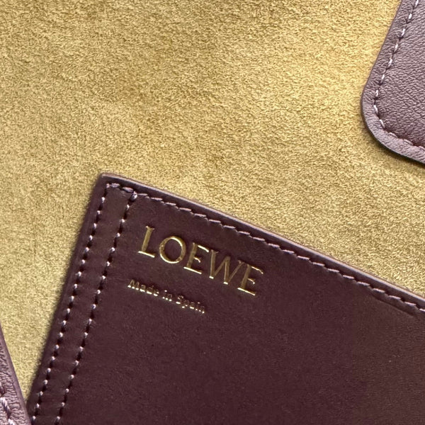 Medium Pebble 28cm Dark Burgundy Calfskin