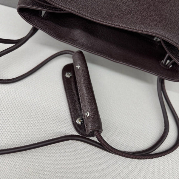 Loewe Pebble Hobo Chocolate Smooth Calfskin
