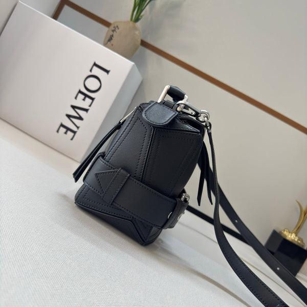 Loew Puzzle Biker Shoulder Bag 24cm Black Cowhide