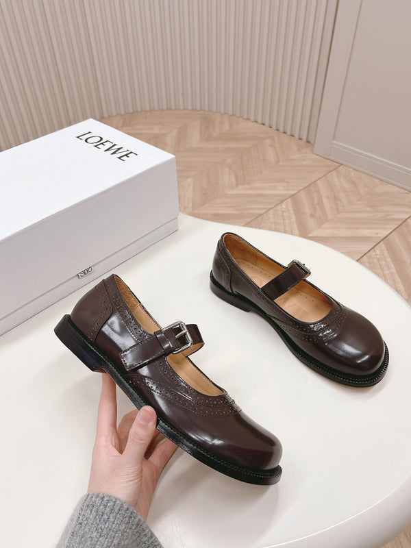 Loewe Campo Mary Jane Ballerina Flat in pelle di mucca mogano