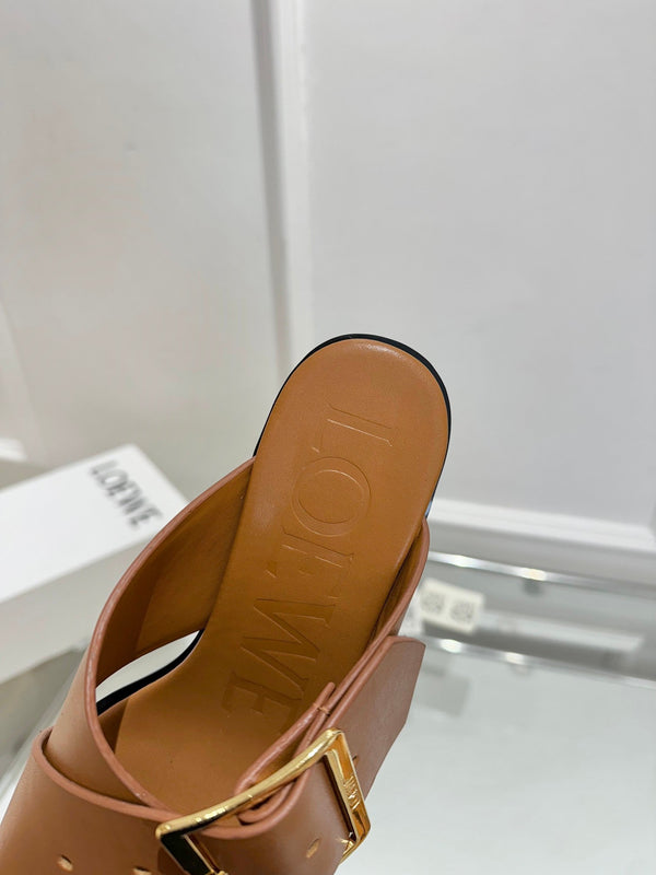 Loew Petal Buckle Sandals Tan Brown Leather 881323