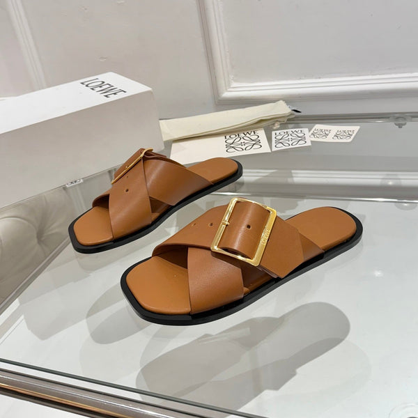 Loew Petal Buckle Slide Tan Brown Leather 881319