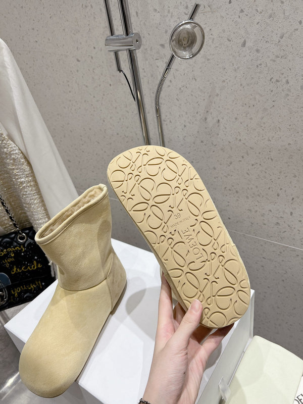 Stivali Loewe Lago in pelle scamosciata color latte di burro 435624