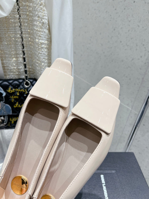 BALLERINA IN VITELLO VERNICIATO BEIGE PANNA