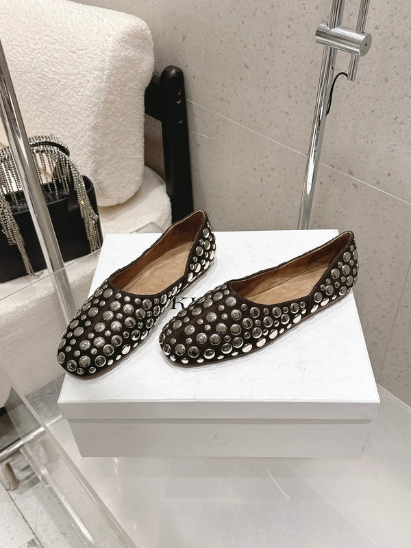 CL 26s Flat Shoes In Dark Brown Suede With Metal Studs