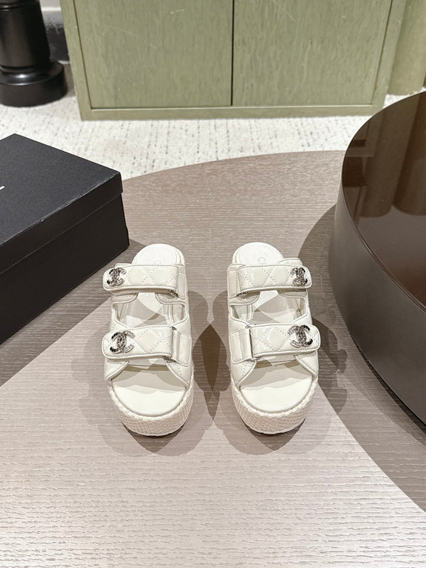 CC 26s Dad Platform Sandal Mule White Sheepskin 762876