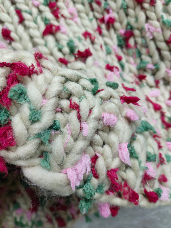 Gilet cardigan Chanel 2025 en cachemire multicolore tricoté à la main 327001