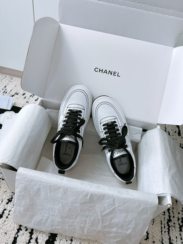 CC Sneaker In White Canvas Fabric 144501