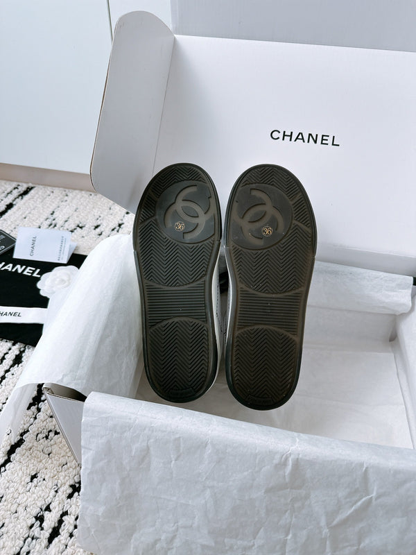 CC Sneaker In White Canvas Fabric 144501