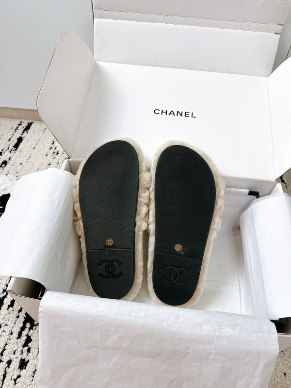 CC 25s Slippers 50mm Beige Wool 433605