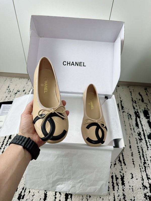 CC 26s Coco Beach Ballet Flats Beige Quited Lambskin 741191