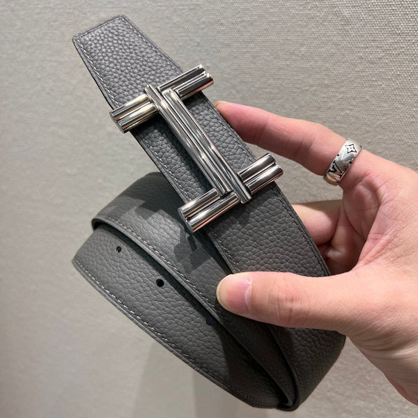 FIBBIA PER CINTURA HM TRAVERSE E CINTURINO REVERSIBILE IN PELLE GRIGIA E NERA 38 MM FERRAMENTA ARGENTO