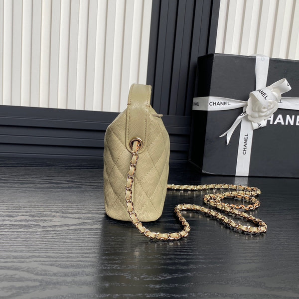 Borsa Hobo CC 25C 21,5 cm con manico superiore in pelle di vitello martellata beige