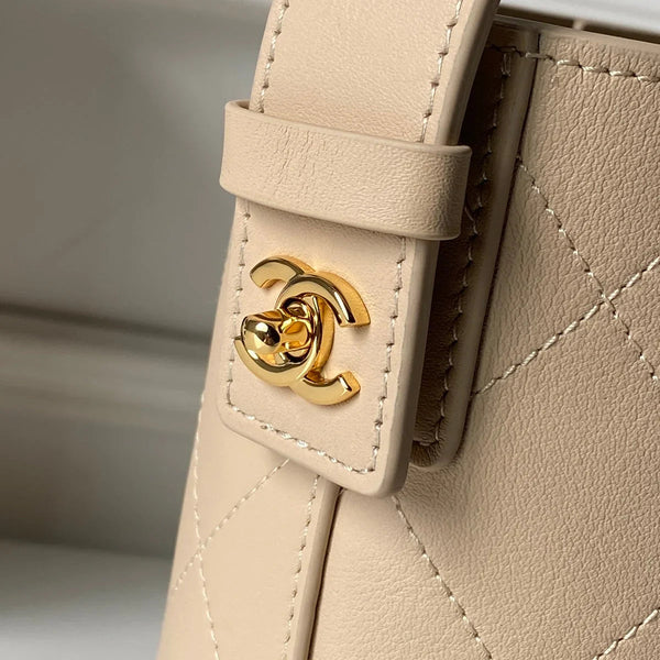 CC 2026 Bucket 27.5cm Bag Calfskin