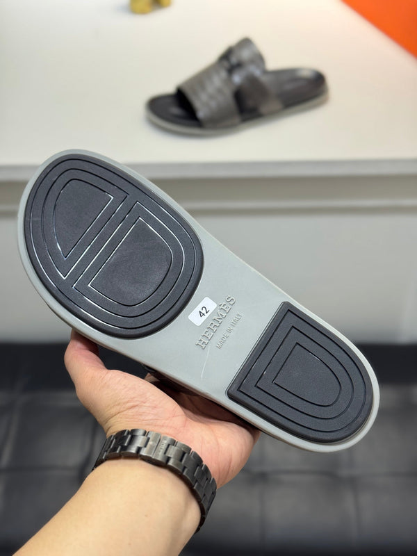 HM Oran H Noir Buckle Slippers in Gray Cowhide 735242