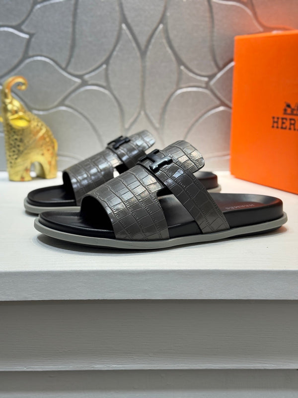 HM Oran H Noir Buckle Slippers in Gray Cowhide 735242