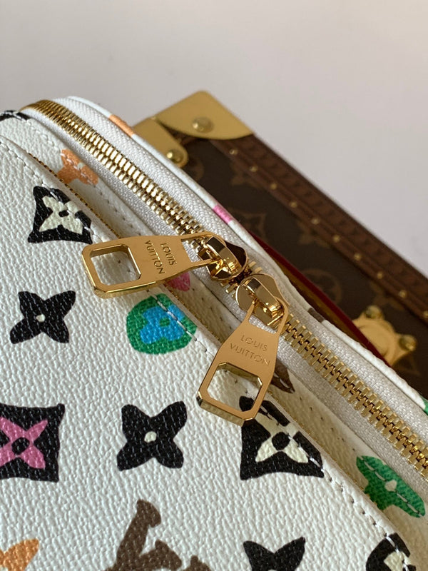 LV x Tyler M24858 Rush Bumbag in tela monogramma bianca e pelle di vitello GHW 