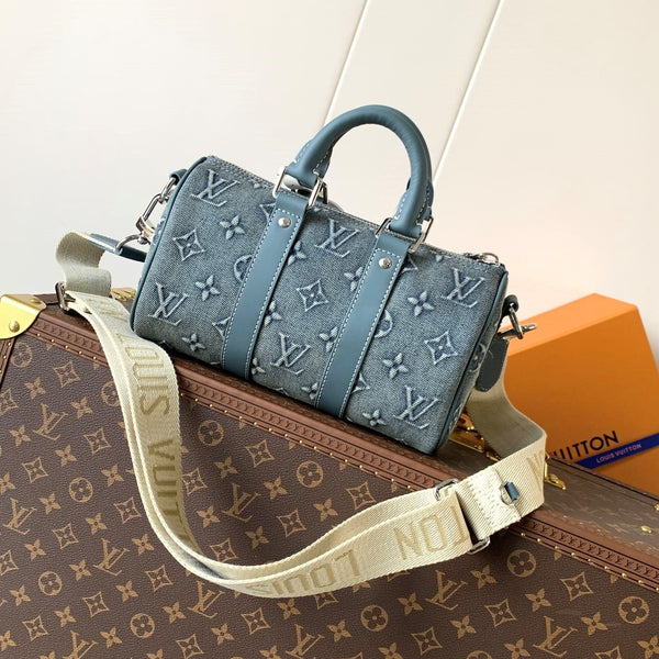 LV Keepall Bandoulière 25 Monogram blu denim lavato e pelle di mucca